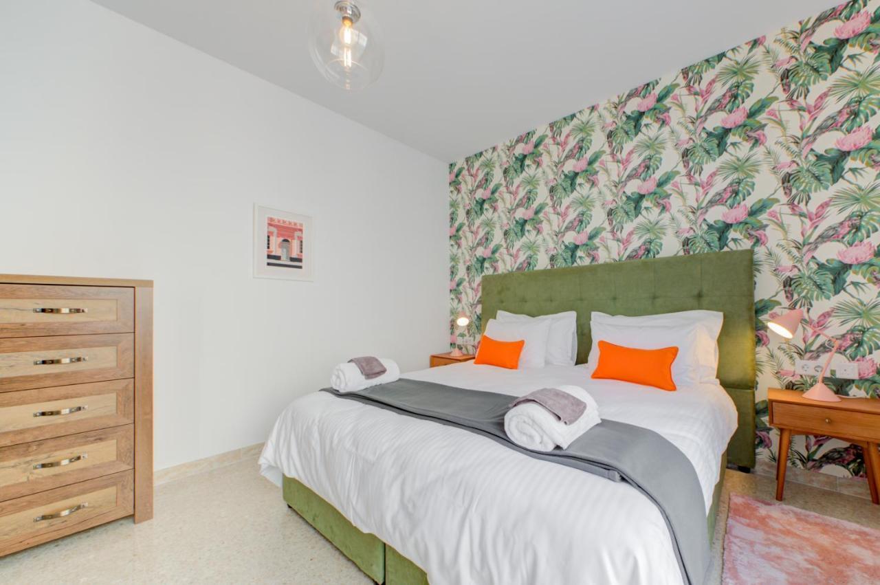 Ferienwohnung La Punziett, a bright 2 bed 1 bath unit. Sleeps 4 St. Paul's Bay Exterior foto
